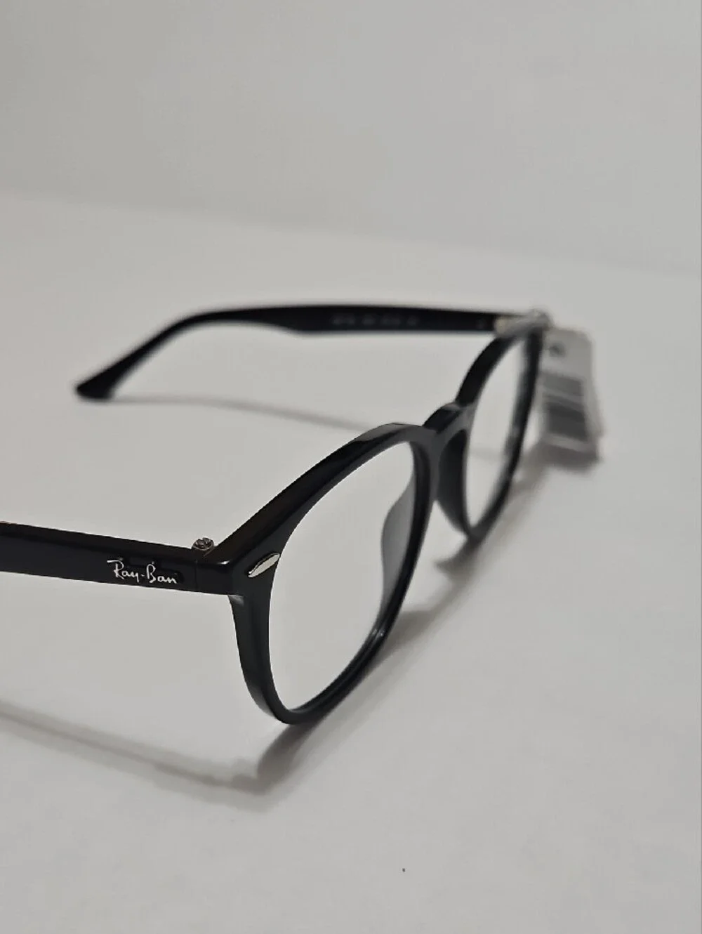 Ray-Ban stylish ray